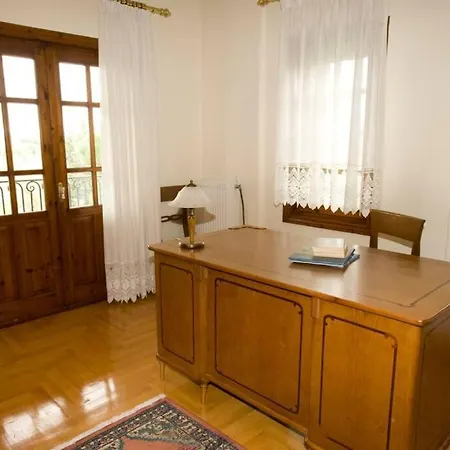 Traditional Macedonian Mansion In Peraia Villa